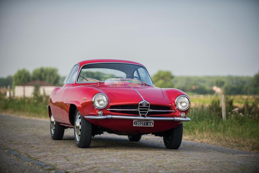  Alfa Romeo Giulia Sprint Speciale by Carrozzeria Bertone 1963 года  (фото 1 из 28)